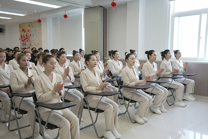 考美容師證多少錢？全面解析考取費(fèi)用